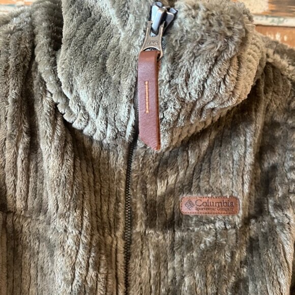 Columbia Women's Fire Side Sherpa Vest - Picture 3 of 9